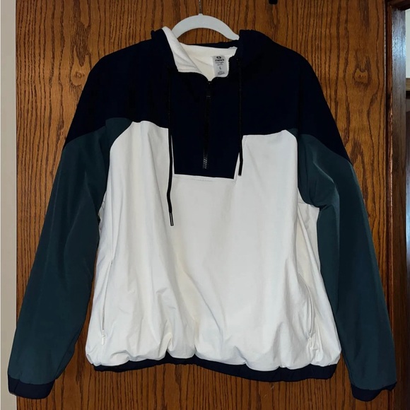 Color block zip pullover - Picture 2 of 3